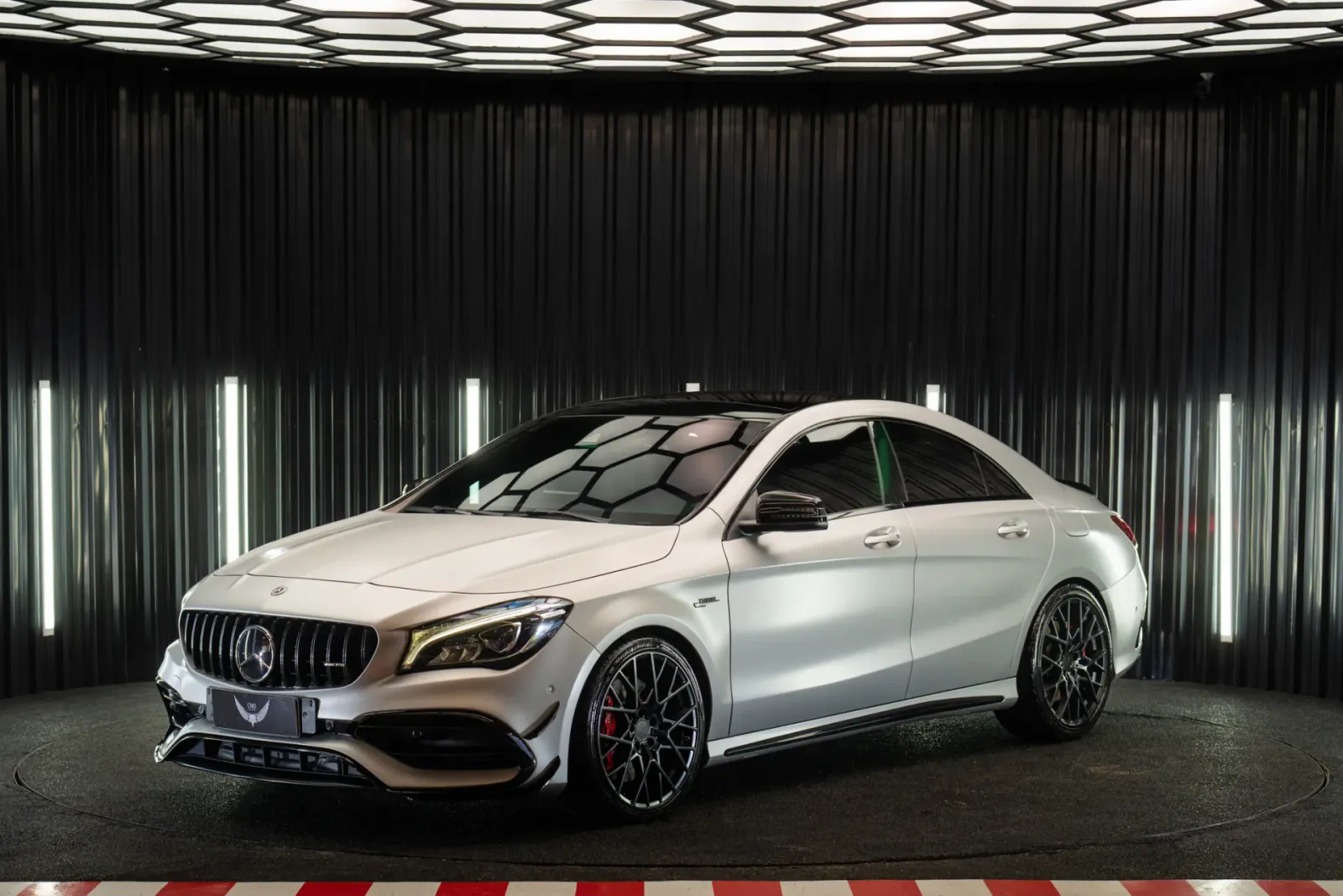 Foto 1 de 20 de Mercedes-Benz CLA
